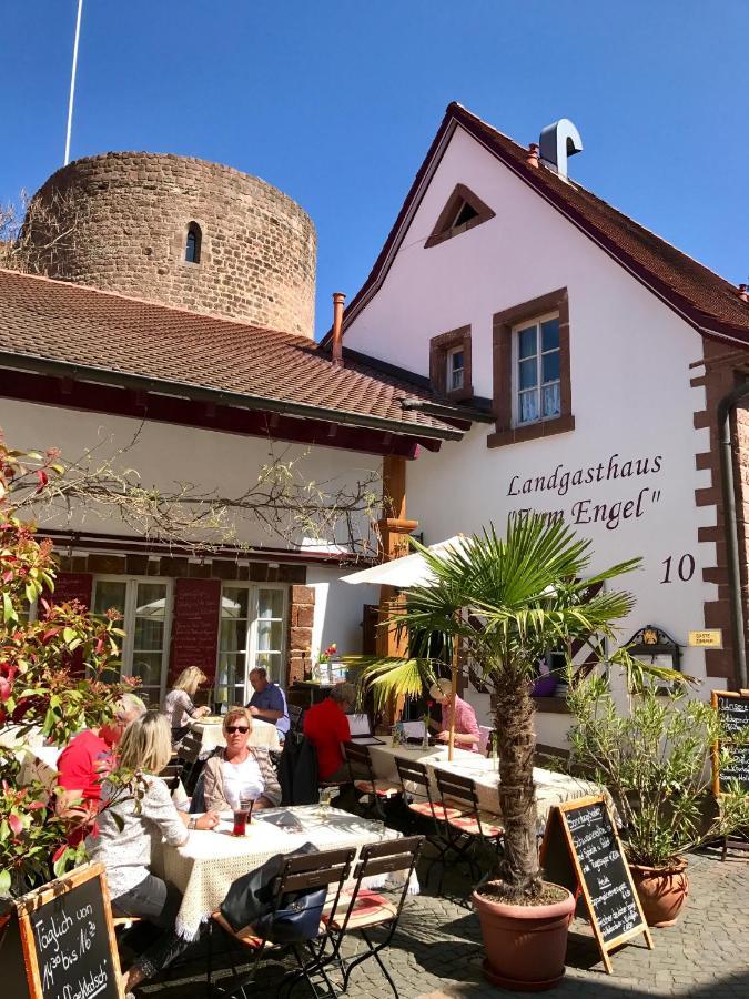 Landgasthaus "Zum Engel" Hotell Neuleiningen Exteriör bild