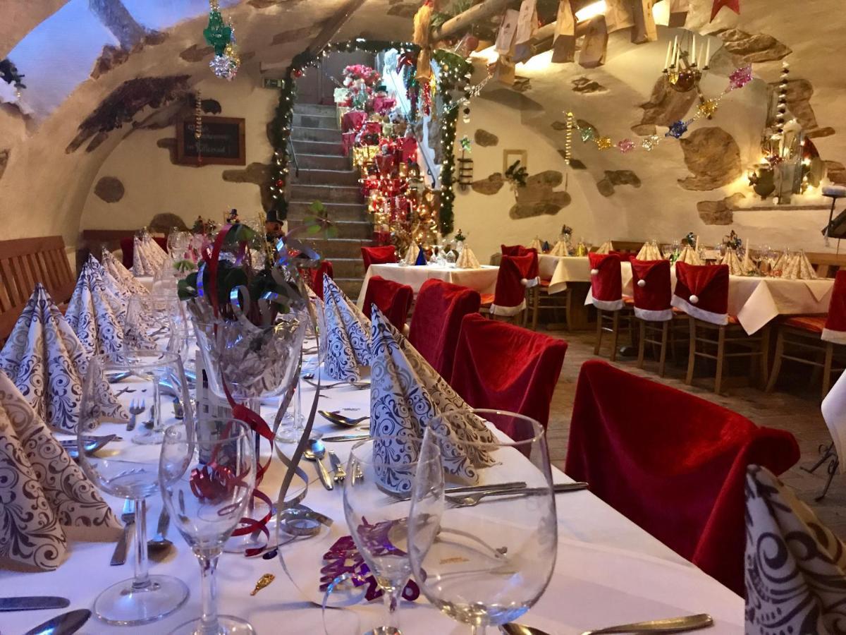 Landgasthaus "Zum Engel" Neuleiningen Exteriör bild